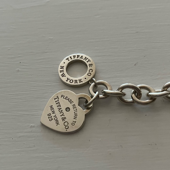 Tiffany & Co. Return to Tiffany Heart Tag Bracelet with a Diamond - Picture 2 of 8